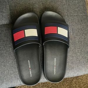 Tommy slides